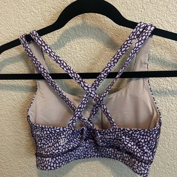Lulu Lemon sports bra - Picture 2 of 3